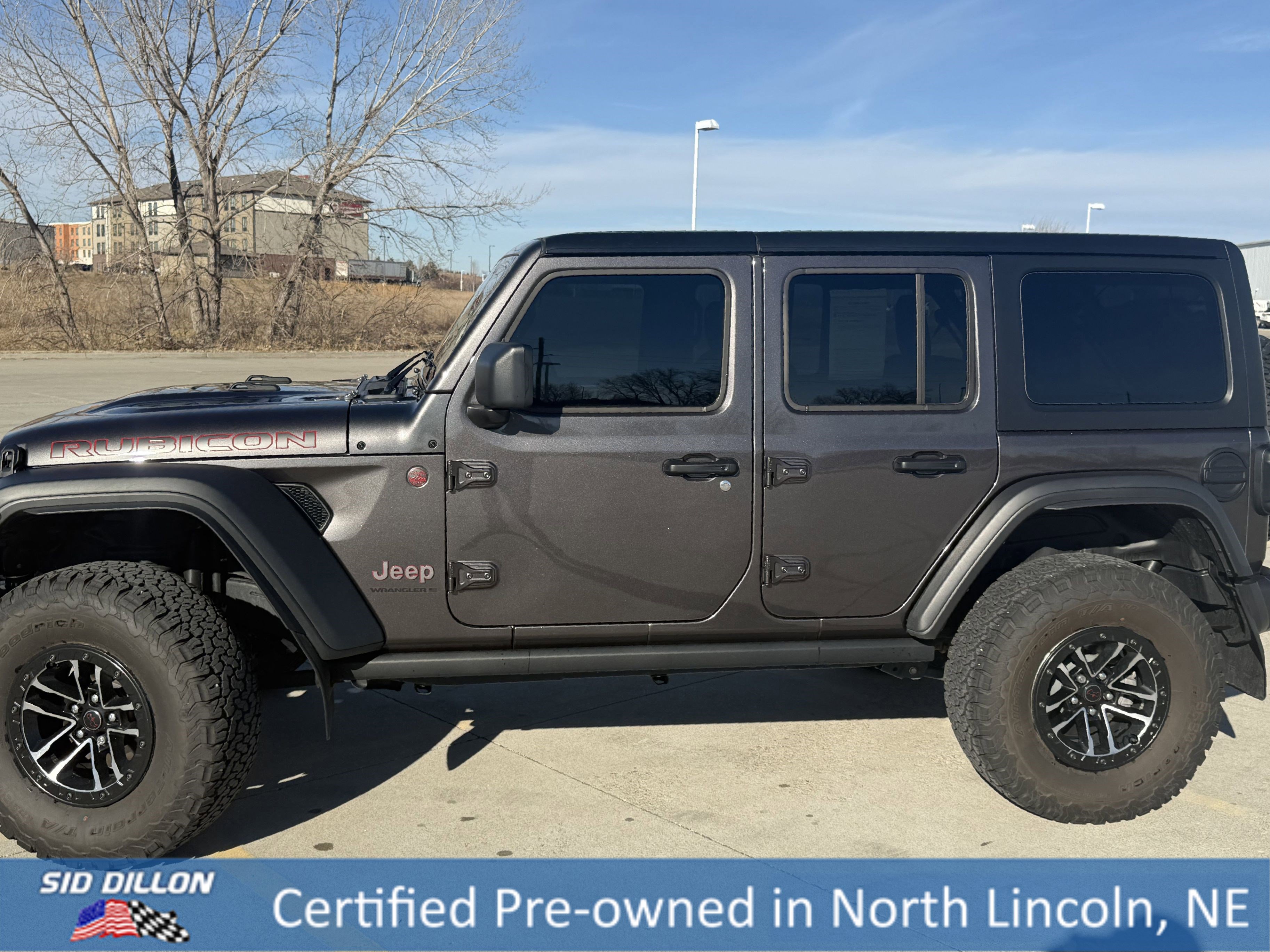 Used 2025 Jeep Wrangler Unlimited Rubicon w/ XTREMEE 35" Tire Package image 2