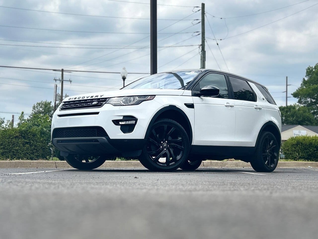 Used 2017 Land Rover Discovery Sport HSE AWD/4WD image 2