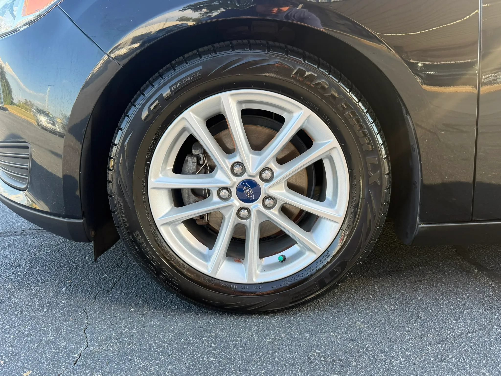 Used 2016 Ford Focus SE FWD image 28