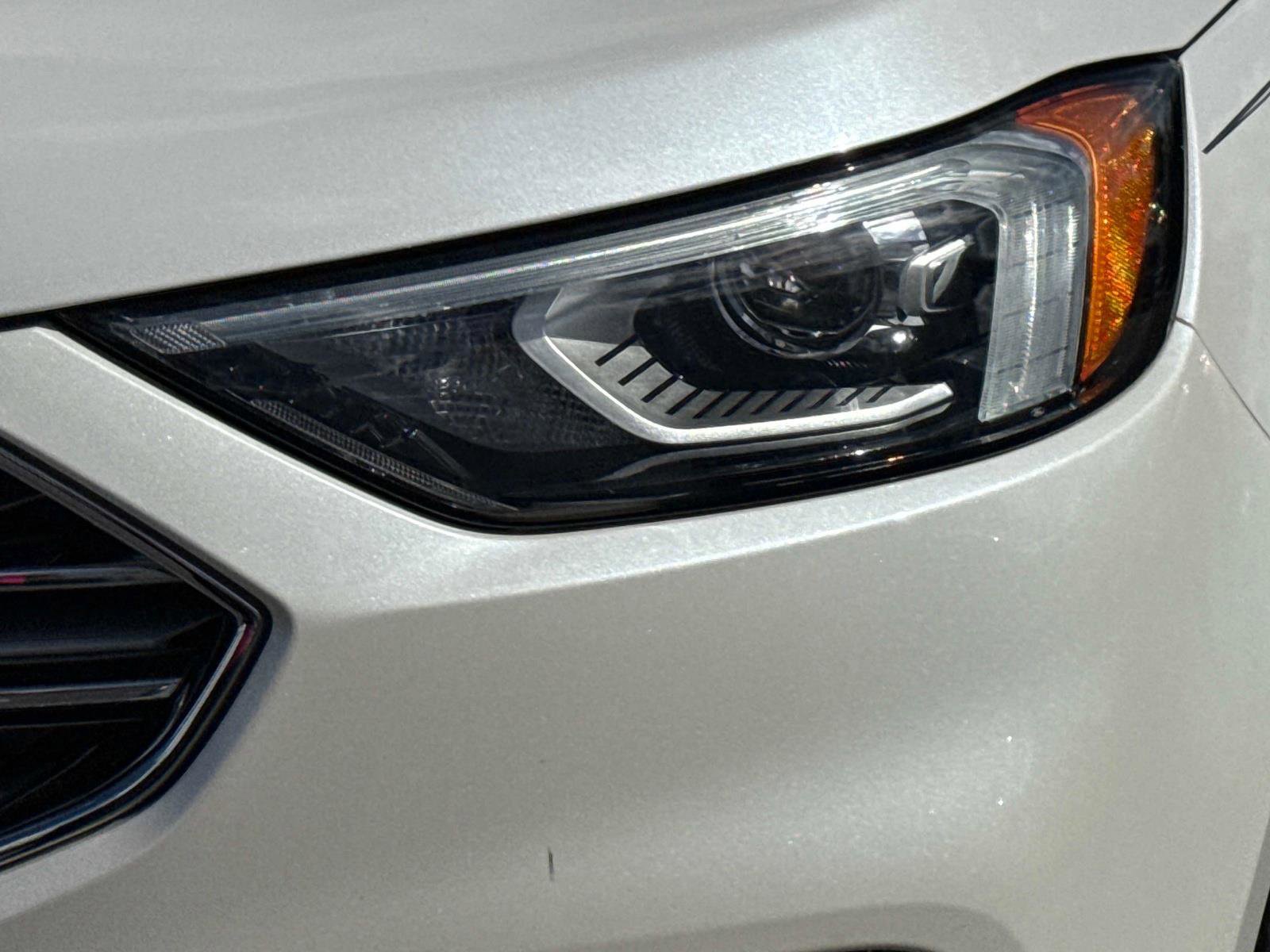 Used 2019 Ford Edge Titanium image 9