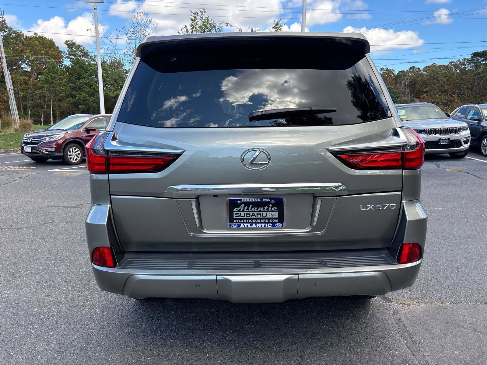 Used 2021 Lexus LX 570 4WD w/ Luxury Package image 5