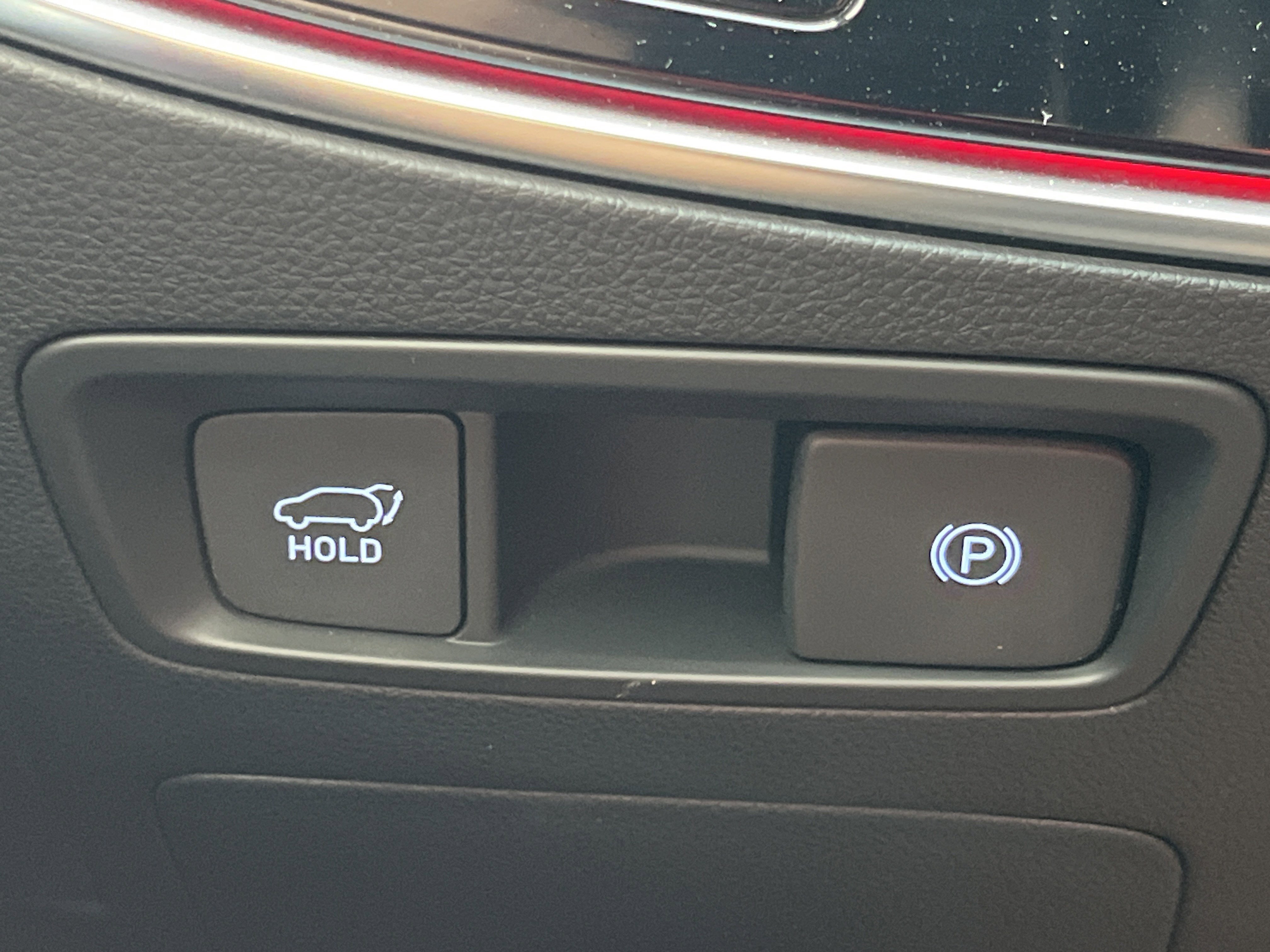 Used 2025 Genesis GV70 3.5T Sport w/ Sport Advanced Package image 16