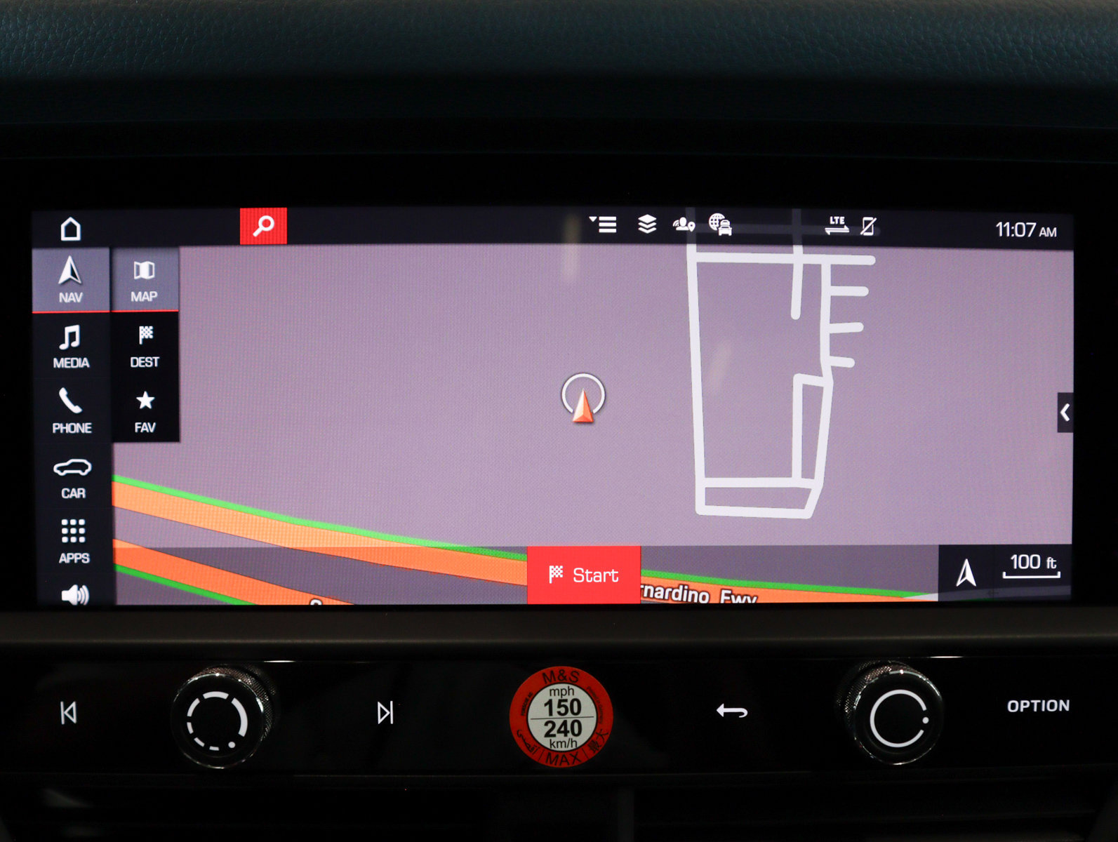 Used 2025 Porsche Macan image 21