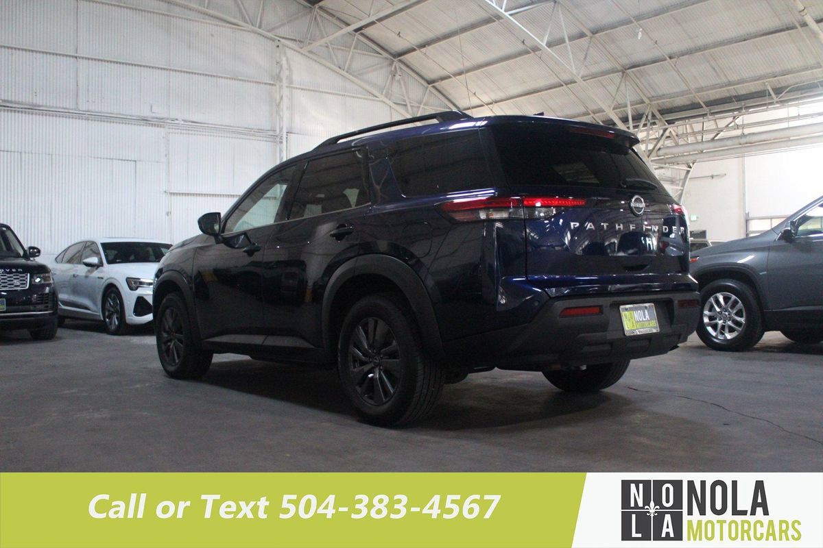 Used 2024 Nissan Pathfinder SV image 16