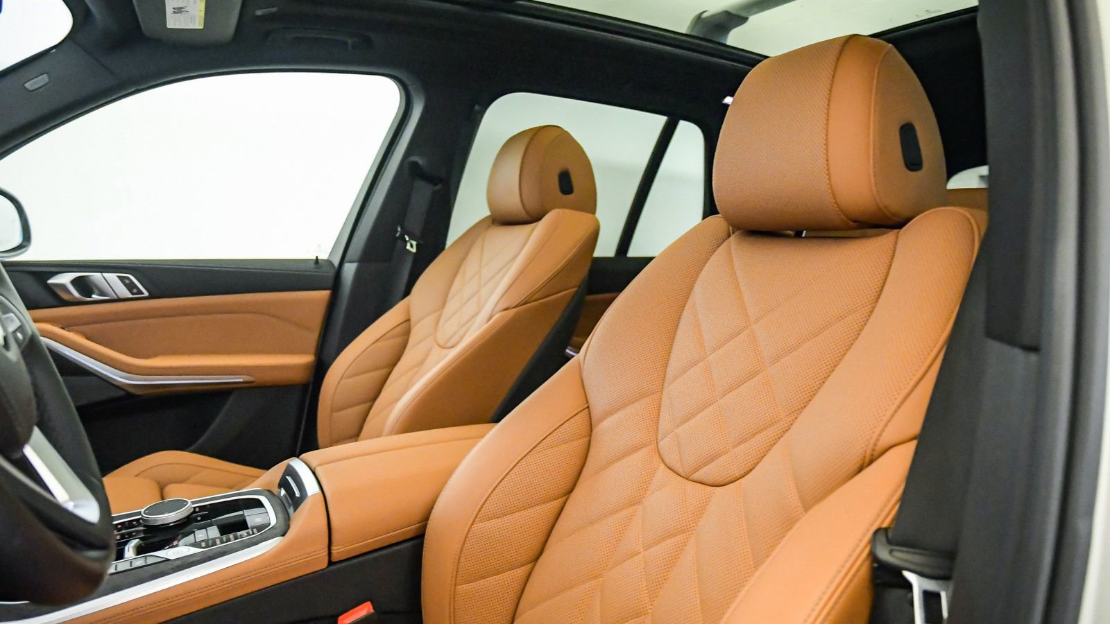 Certified 2024 BMW X5 xDrive40i w/ Premium Package AWD/4WD image 18