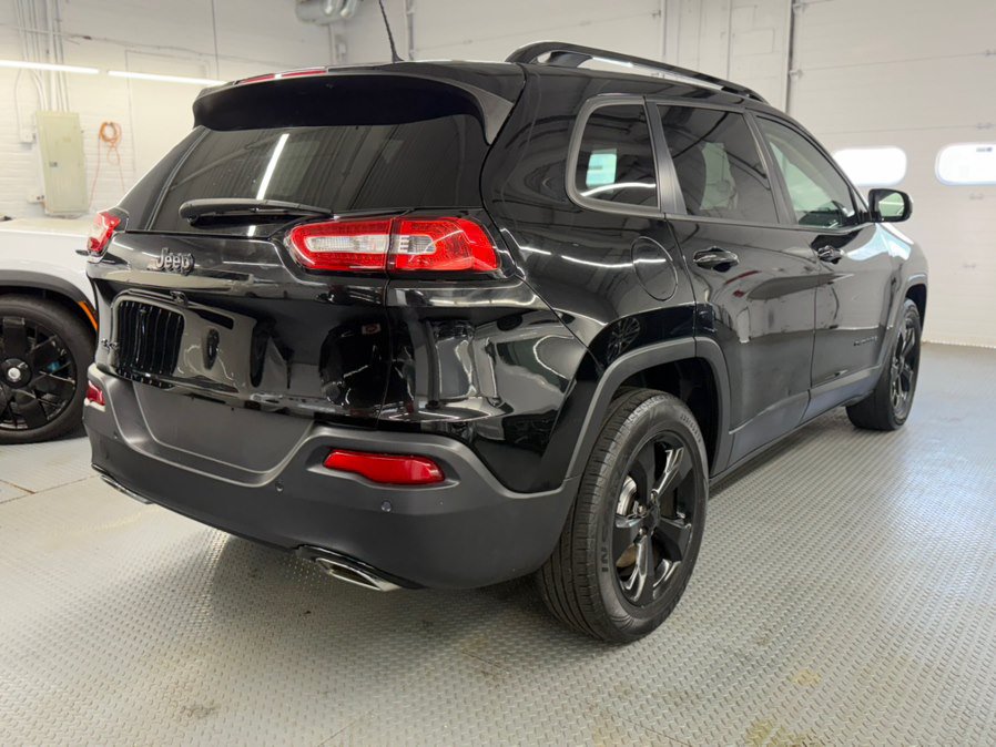 Used 2018 Jeep Cherokee Limited w/ High Altitude Package AWD/4WD image 8