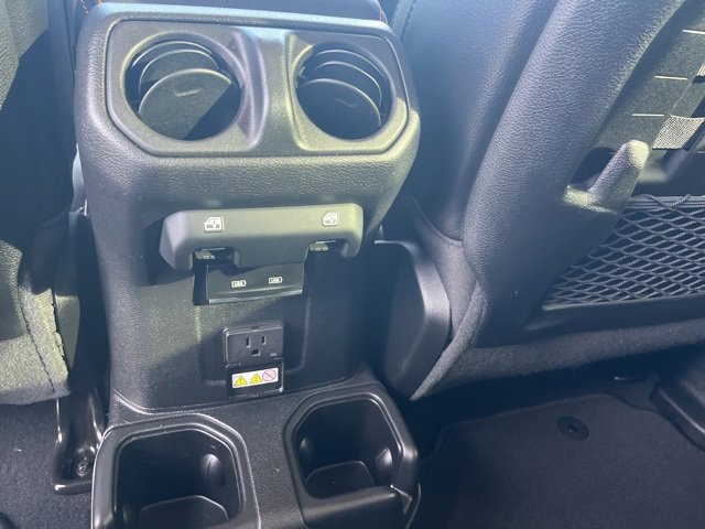 Used 2023 Jeep Gladiator Mojave w/ Cold Weather Group image 18