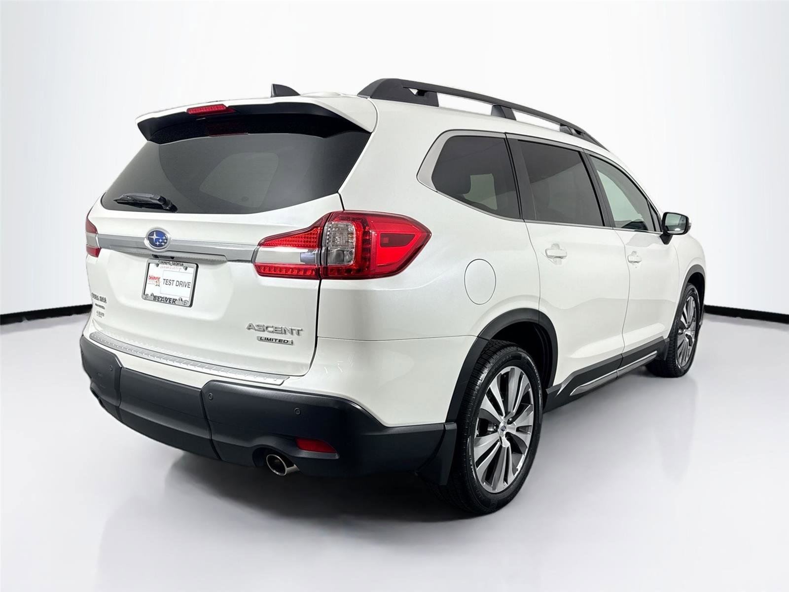 Used 2021 Subaru Ascent Limited w/ Technology Package AWD/4WD image 2