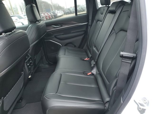 New 2026 Jeep Grand Cherokee Limited image 16