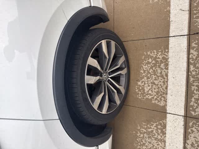 Used 2021 Volkswagen Tiguan SEL Premium R-Line AWD/4WD image 8