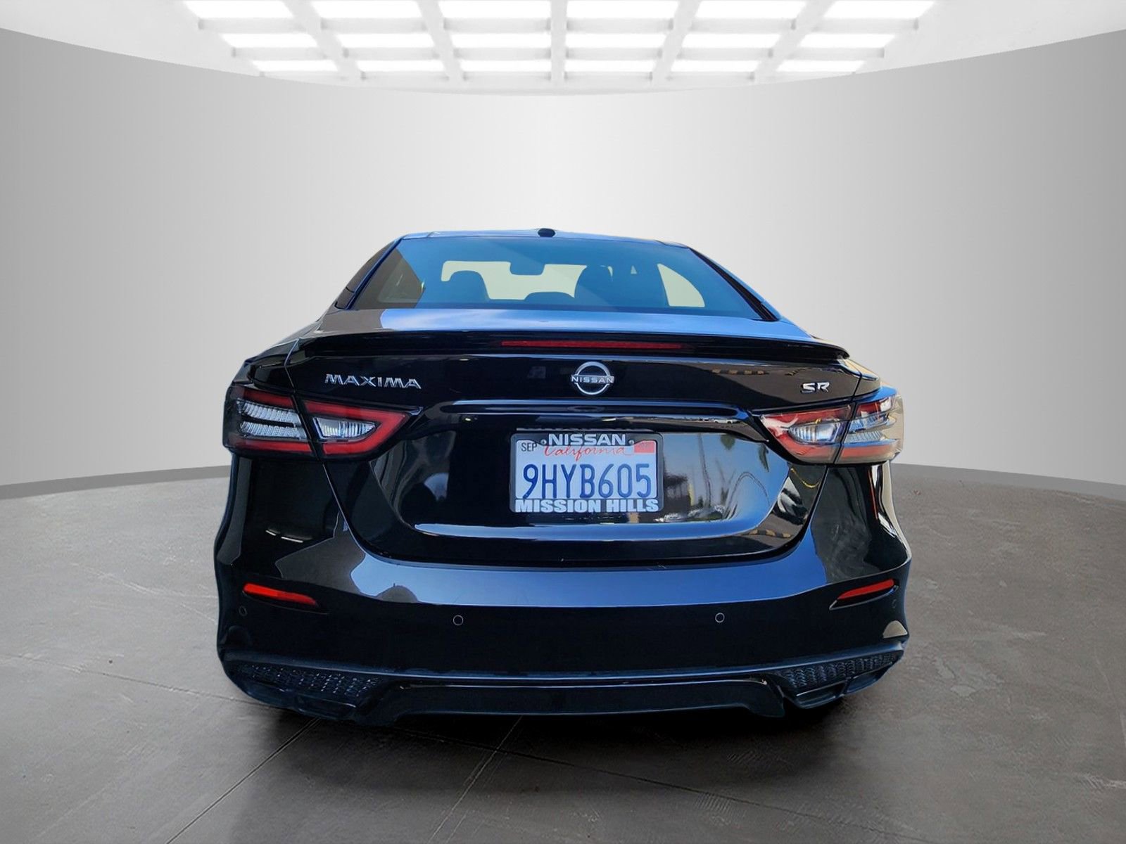 Used 2023 Nissan Maxima SR w/ Sport Mat Group FWD image 6