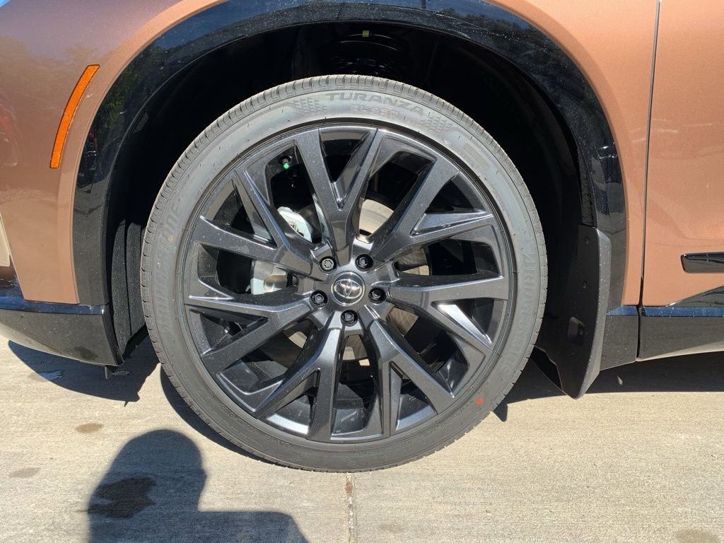 New 2025 Toyota Crown Signia image 31