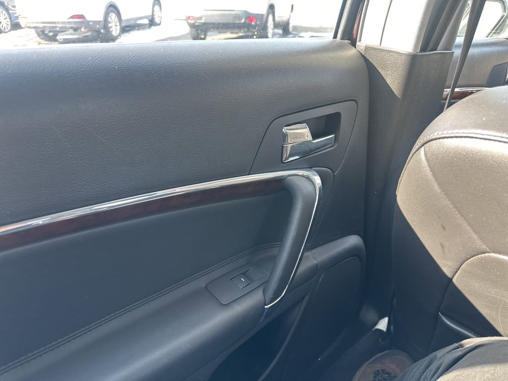 Used 2012 Lincoln MKZ image 32