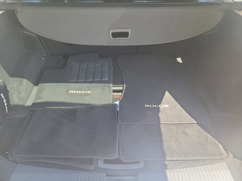 Used 2021 Nissan Rogue SL w/ Premium Package FWD image 12