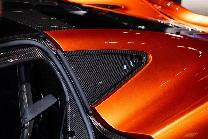 Used 2014 McLaren P1 RWD image 13