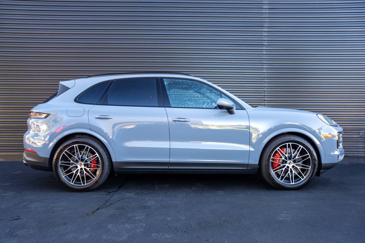 New 2026 Porsche Cayenne S AWD/4WD image 11