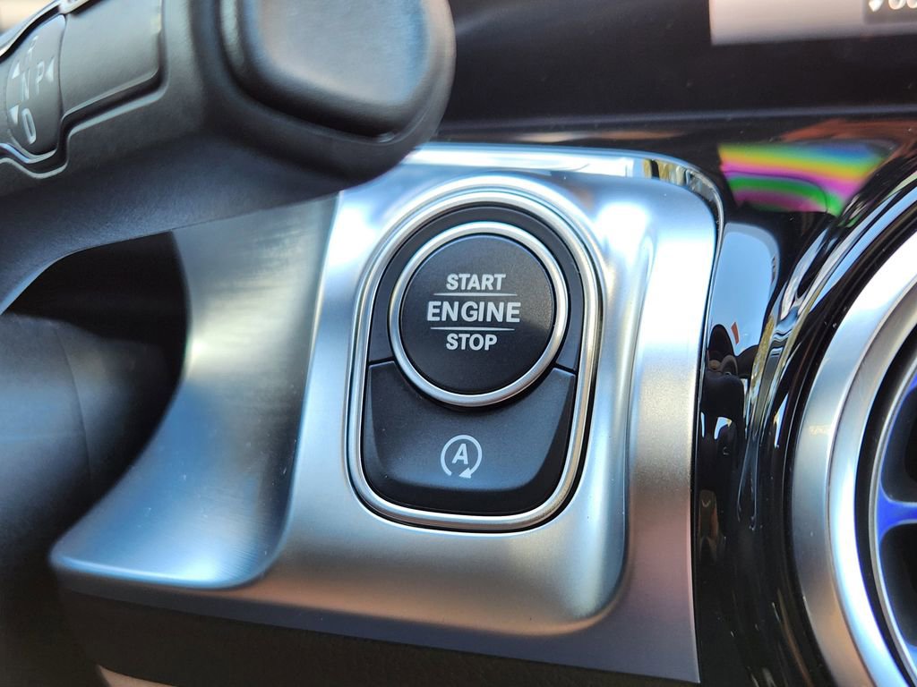 New 2026 Mercedes-Benz GLB 250 4MATIC image 21