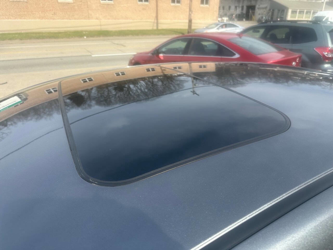 Used 2019 Nissan Sentra SR w/ Premium Package (SR) image 5