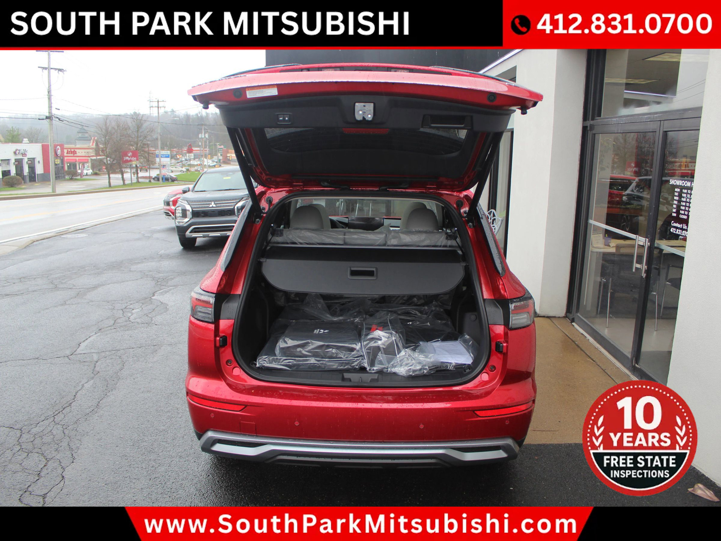 New 2025 Mitsubishi Outlander SE image 10