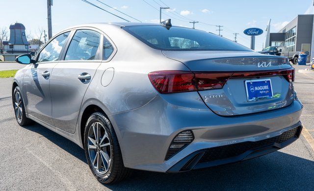 Used 2023 Kia Forte LXS image 8