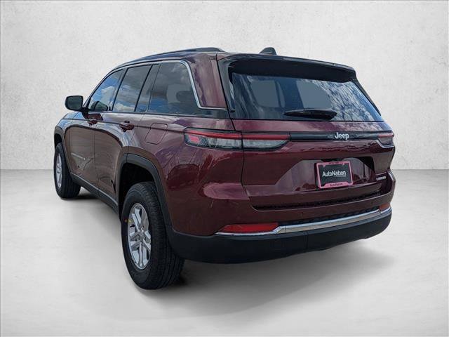 New 2025 Jeep Grand Cherokee Laredo image 7