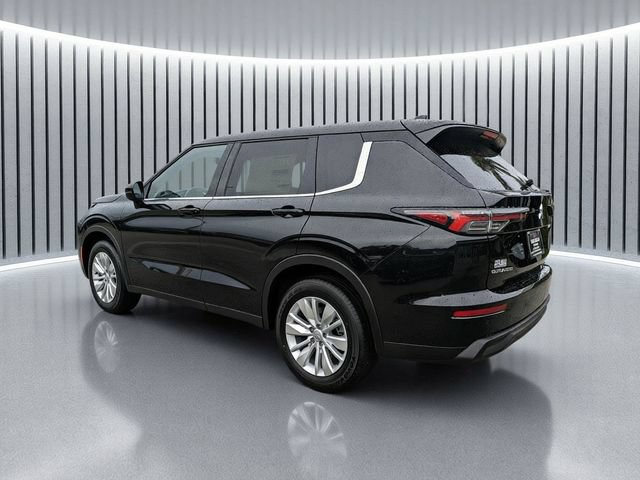 New 2026 Mitsubishi Outlander ES FWD image 6