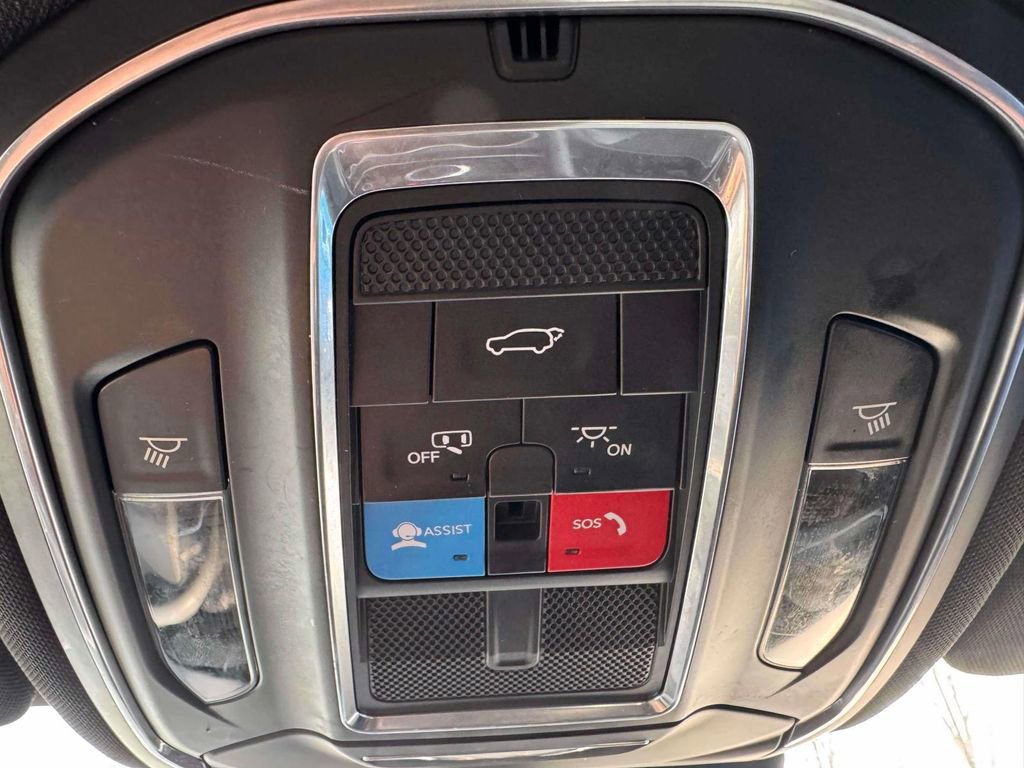 Used 2024 Jeep Grand Cherokee L Laredo image 23