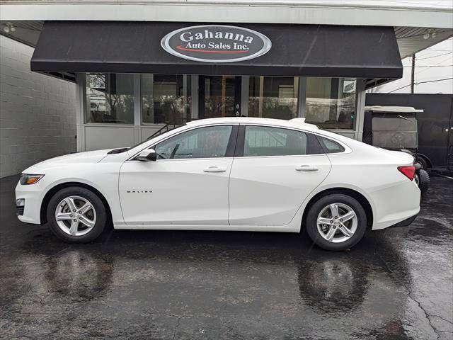 Used 2023 Chevrolet Malibu LT image 2