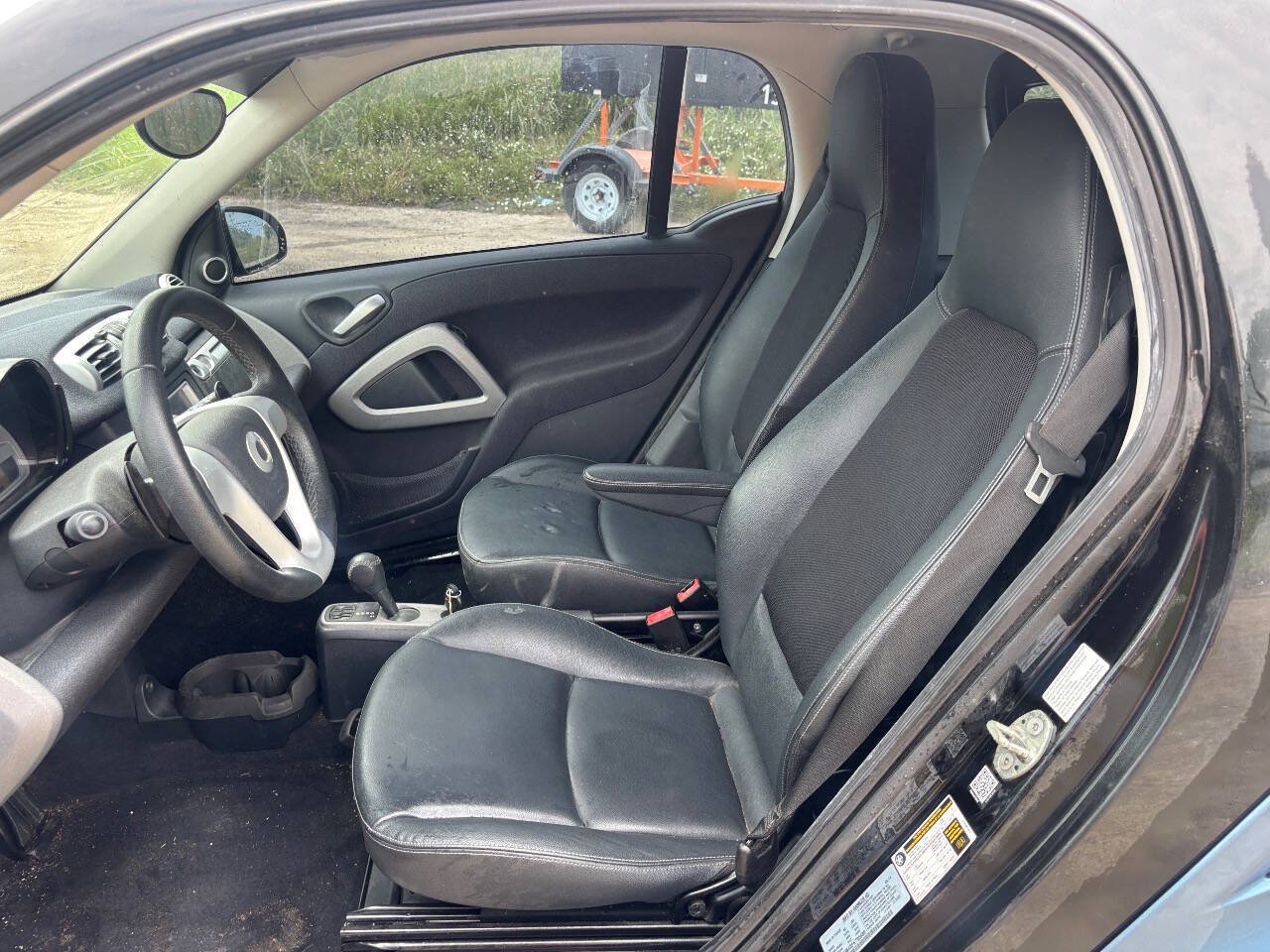 Used 2015 smart fortwo passion RWD image 14