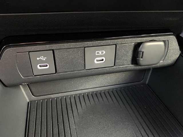 New 2026 Toyota Prius Plug-In Hybrid FWD image 27