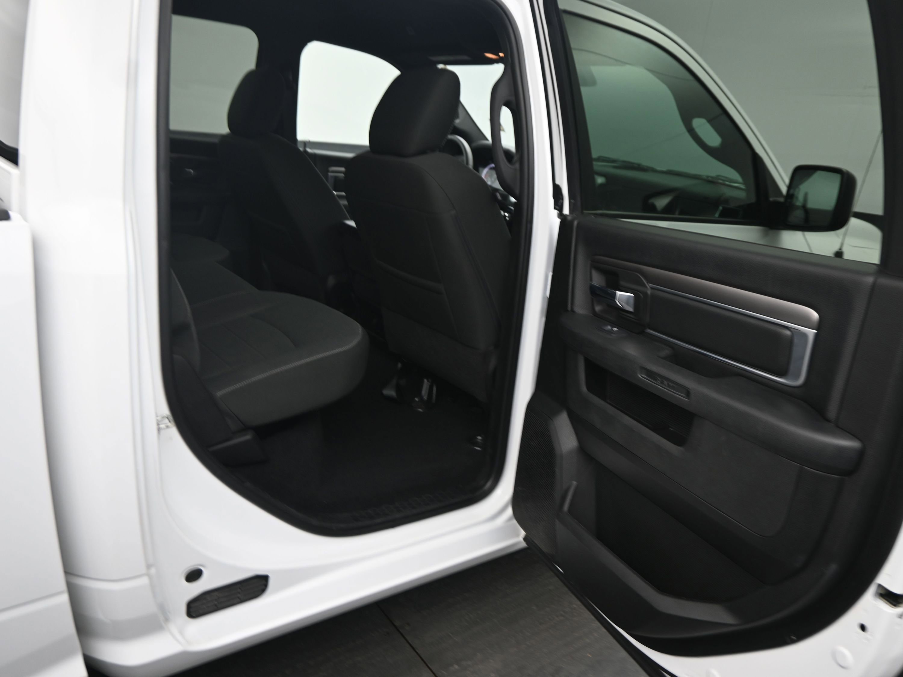 Used 2024 RAM 1500 Classic Warlock image 12