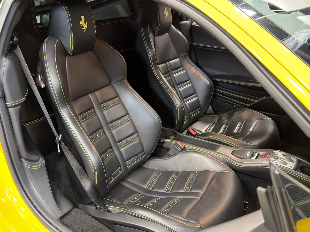 Used 2011 Ferrari 458 Italia Coupe image 21