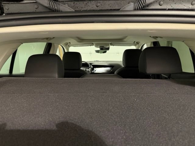 Used 2023 Buick Envision Avenir AWD/4WD image 10