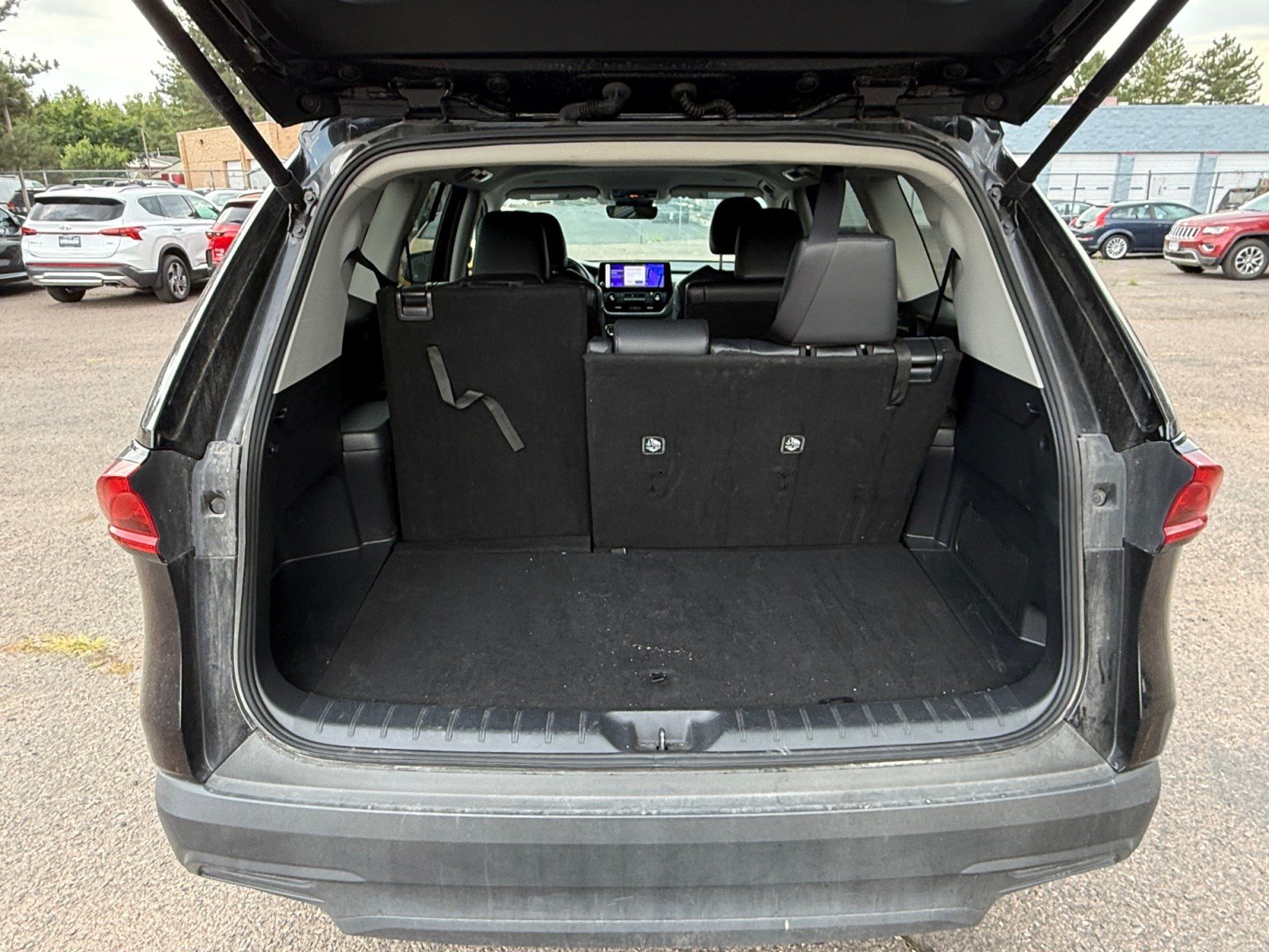 Used 2025 Toyota Grand Highlander AWD image 32