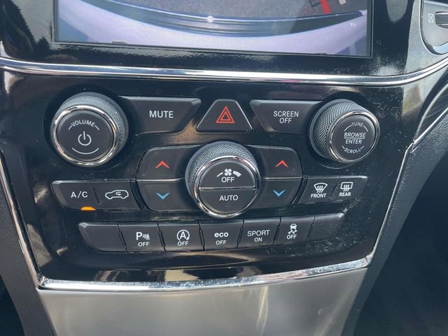 Used 2022 Jeep Grand Cherokee Limited image 30