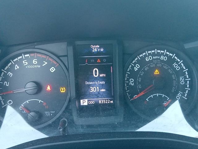 Used 2018 Toyota Tacoma SR w/ SR Convenience Package image 9