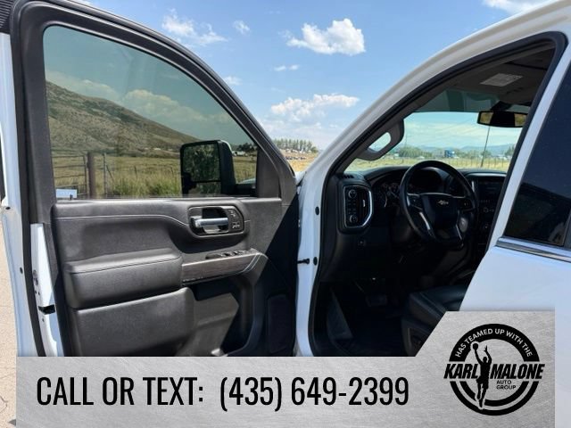 Used 2020 Chevrolet Silverado 2500 LTZ w/ LTZ Plus Package AWD/4WD image 12
