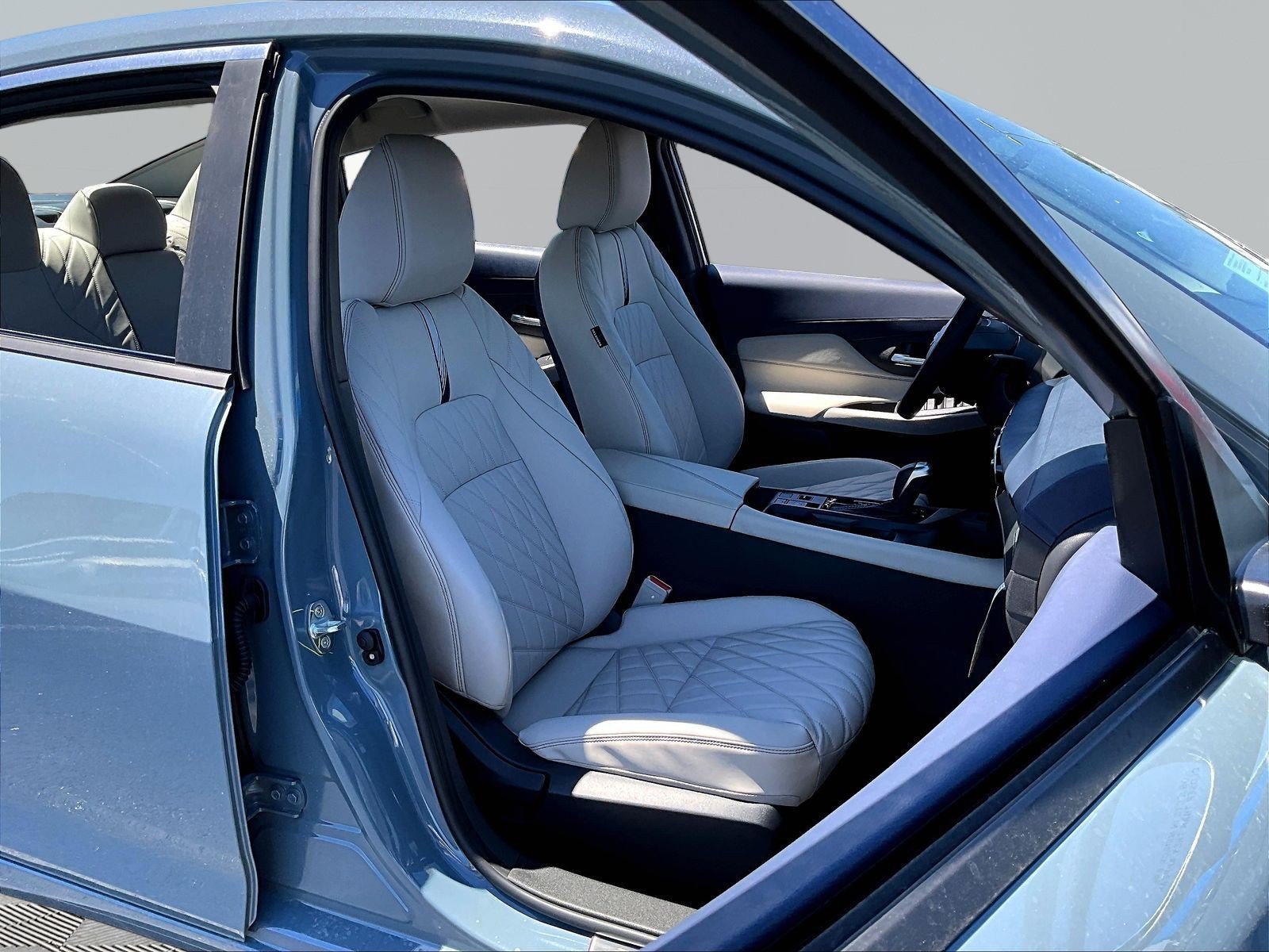 New 2026 Nissan Sentra SL w/ Floor Mat Package FWD image 19
