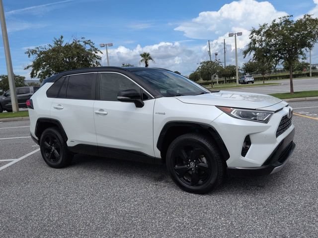 Used 2020 Toyota RAV4 XSE AWD/4WD image 2