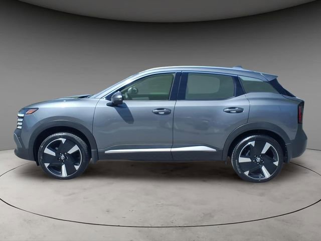 Used 2025 Nissan Kicks SR w/ SR Premium Package AWD/4WD image 2