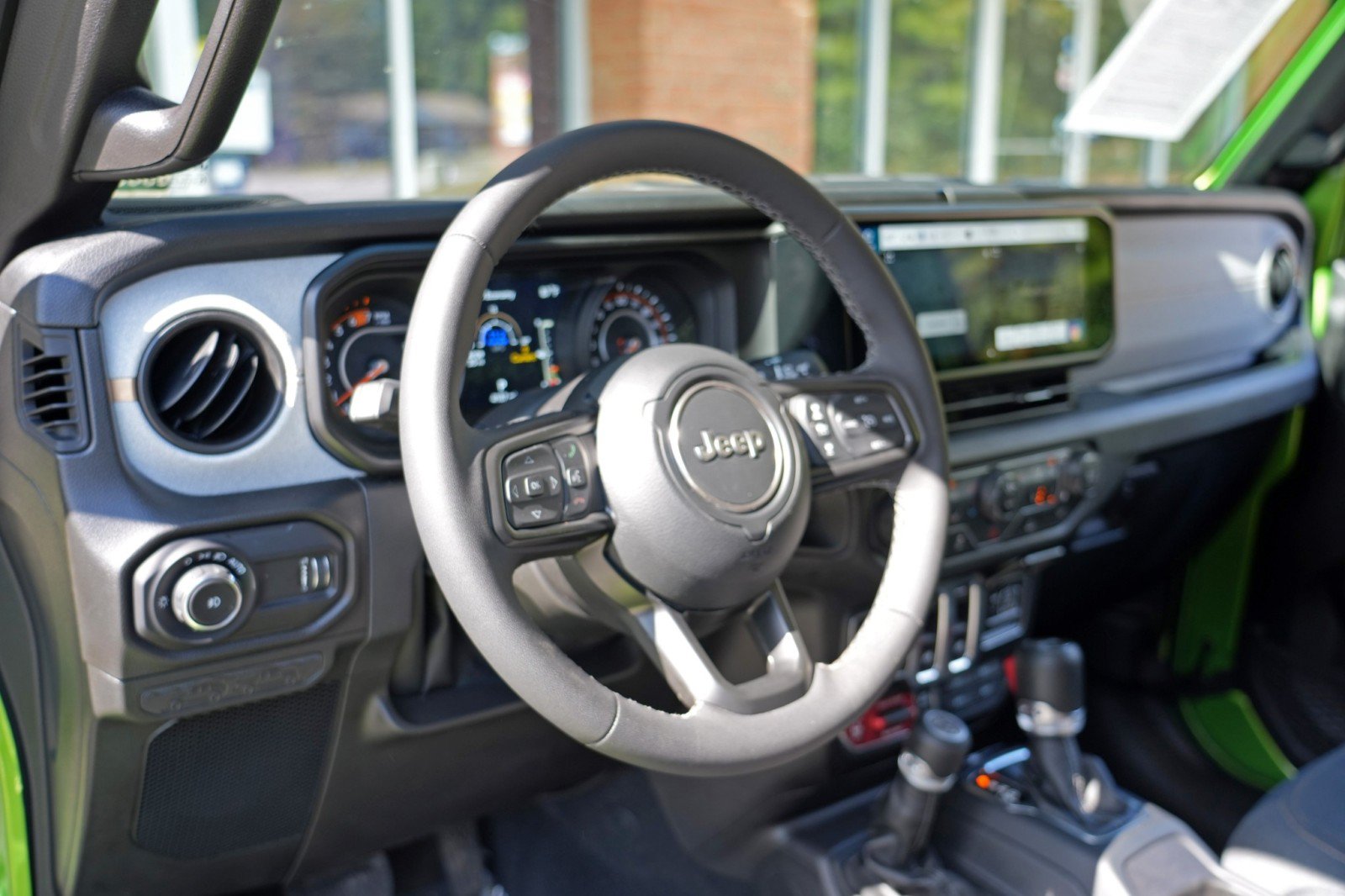 Used 2025 Jeep Wrangler Sport AWD/4WD image 14
