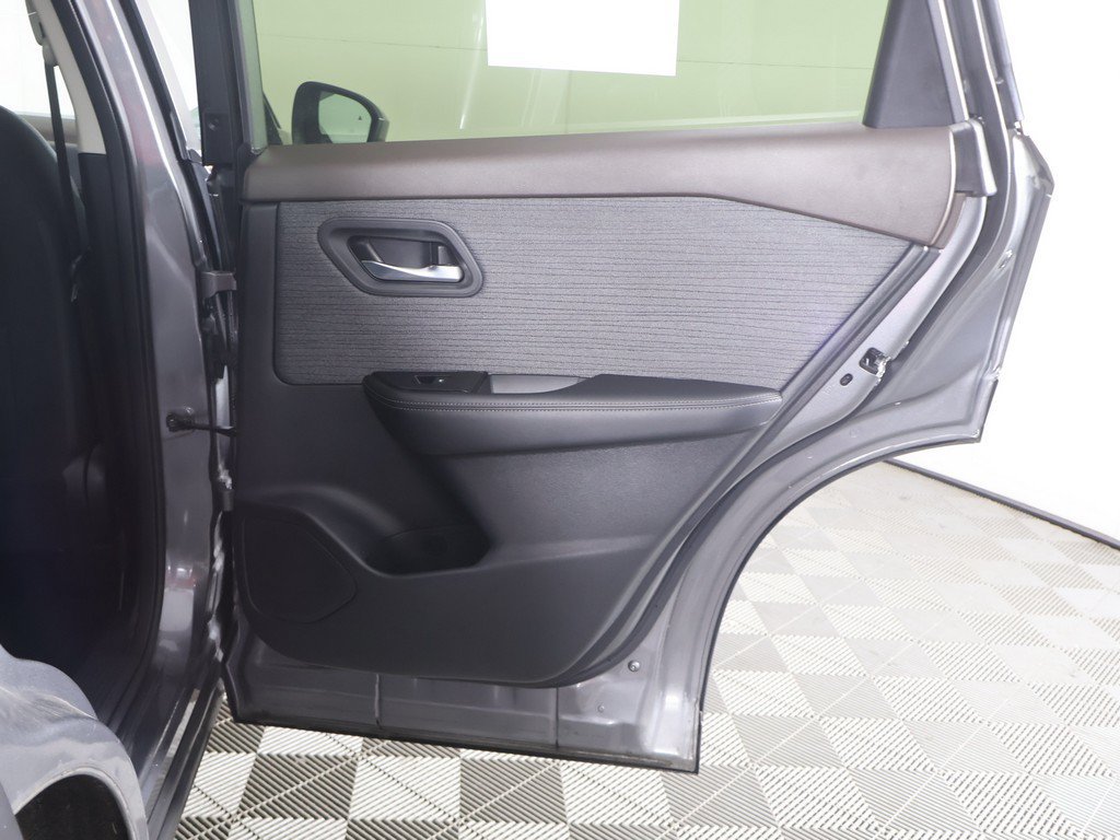 Used 2023 Nissan Rogue SV AWD/4WD image 24