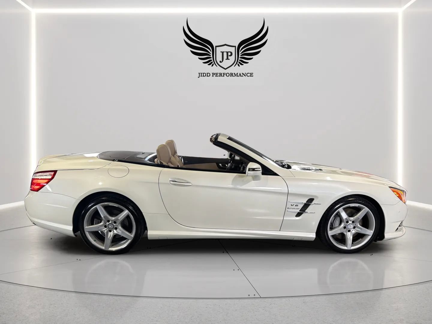 Used 2014 Mercedes-Benz SL 550 image 24