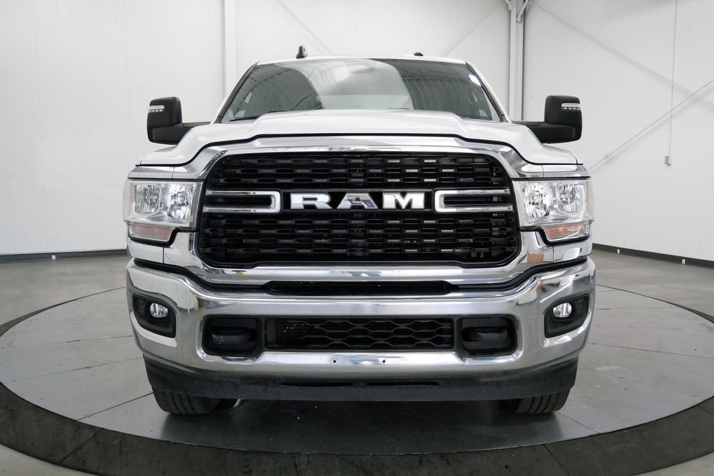 Used 2024 RAM 3500 Big Horn AWD/4WD image 2