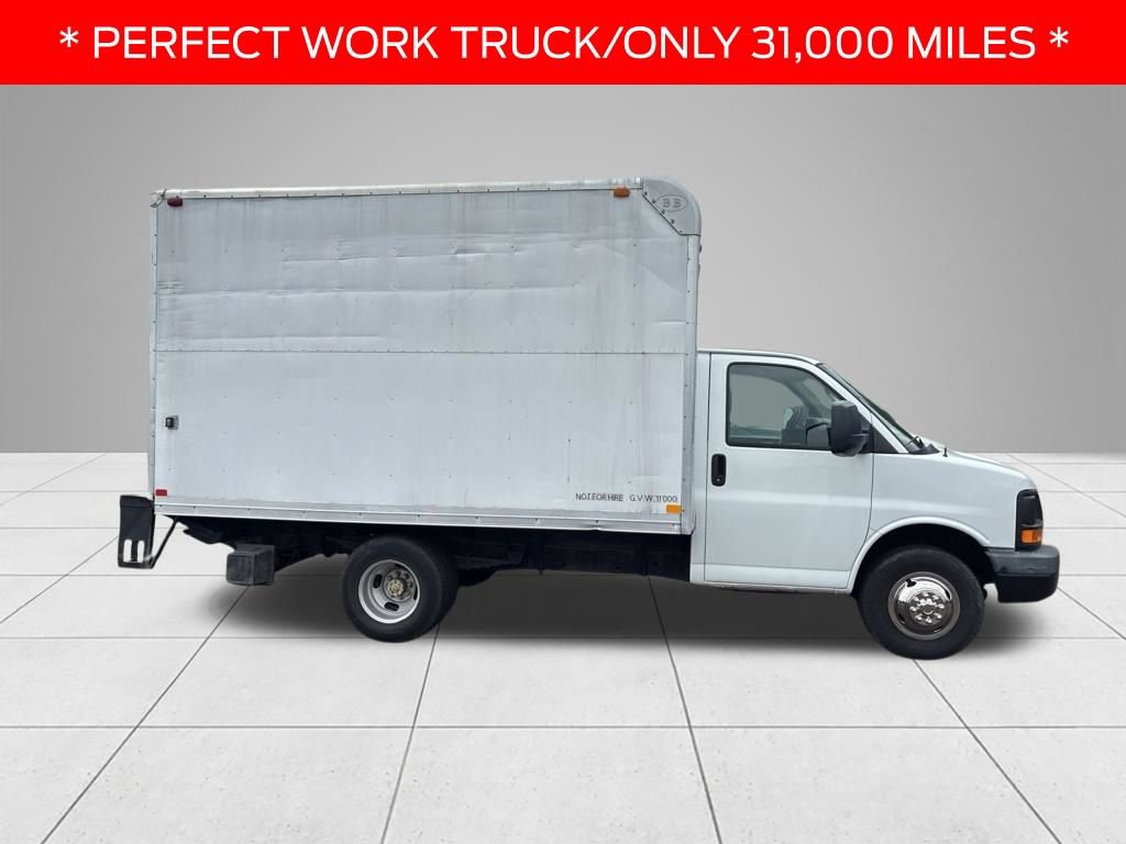 Used 2009 Chevrolet Express 3500 RWD image 4