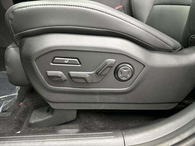 New 2026 Hyundai Santa Fe Calligraphy image 10