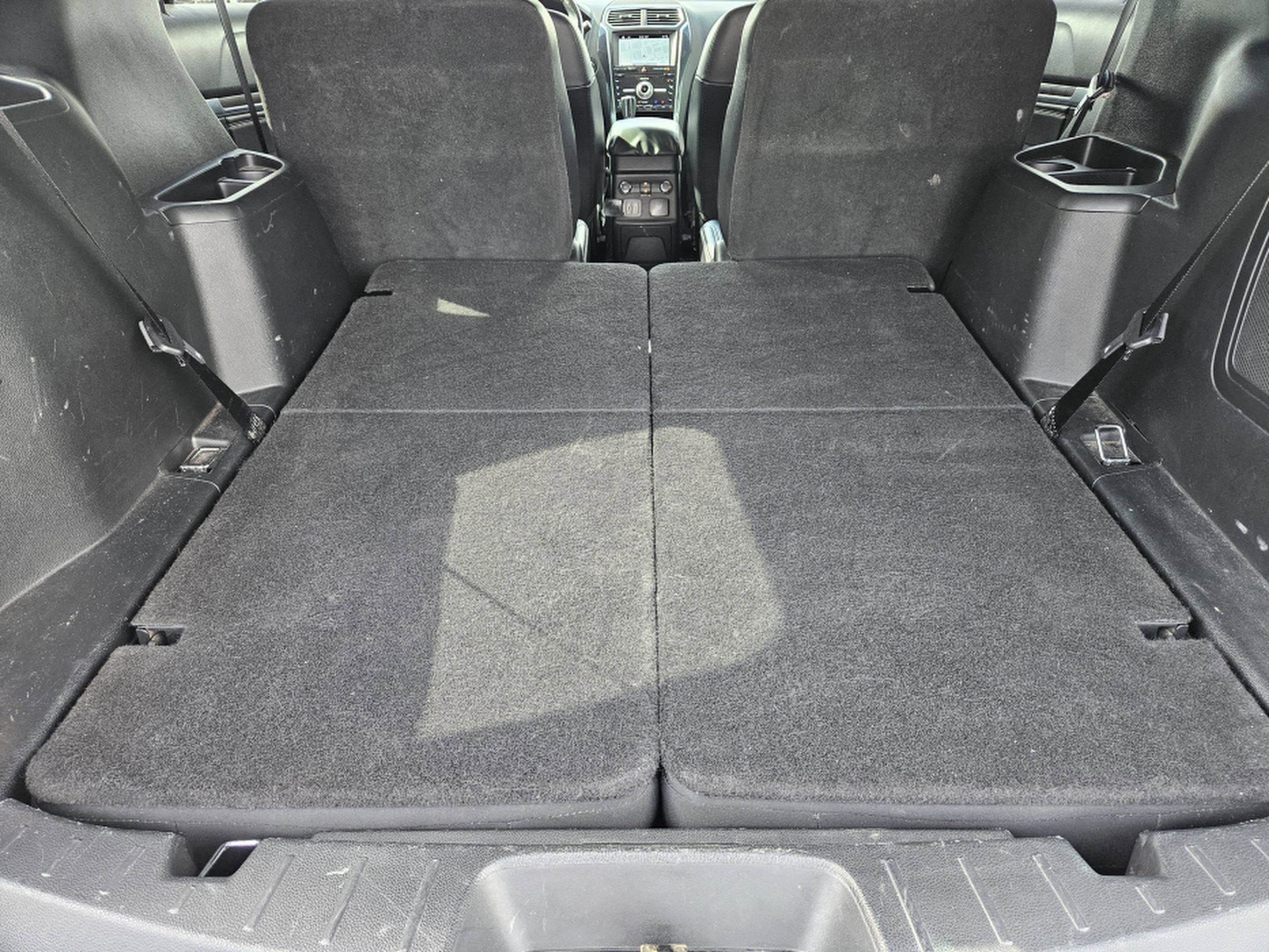 Used 2019 Ford Explorer Limited w/ Ford Safe & Smart Package FWD image 30