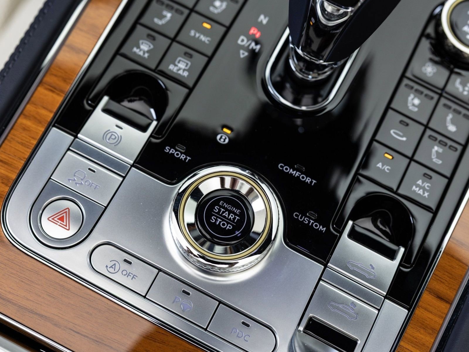 Used 2024 Bentley Continental GT AWD/4WD image 24