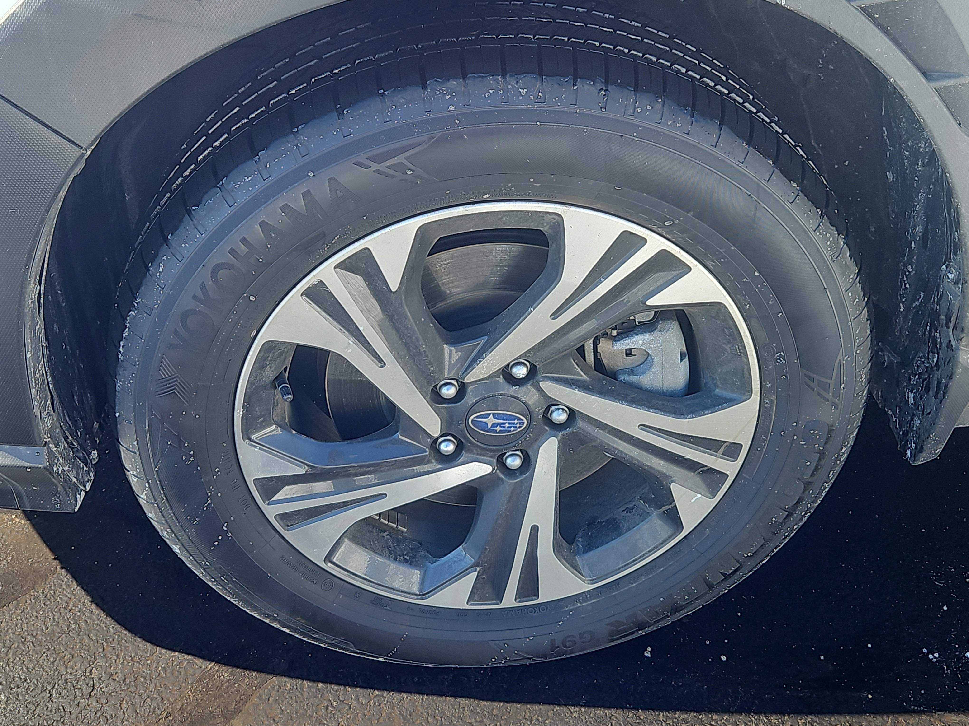 Certified 2025 Subaru Crosstrek 2.0i Premium image 4