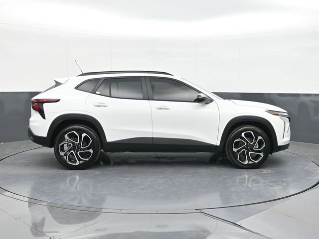 New 2026 Chevrolet Trax RS w/ Sunroof Package image 16